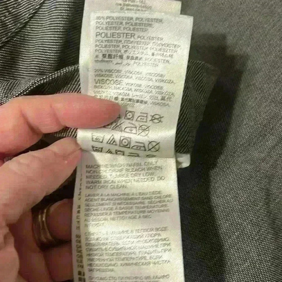 Quiksilver gray flat front men’s shorts. Size 30 - Picture 7 of 11